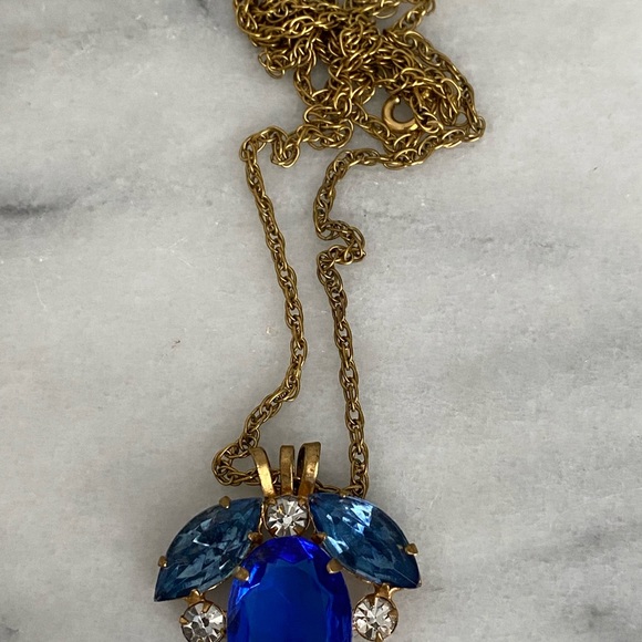Vintage Blue Bug Necklace - Insect design - Picture 2 of 3